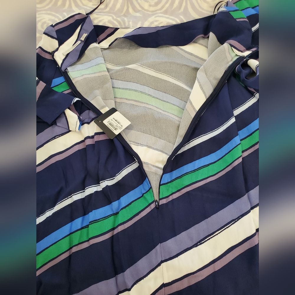 Dress - Picture 9 of 16